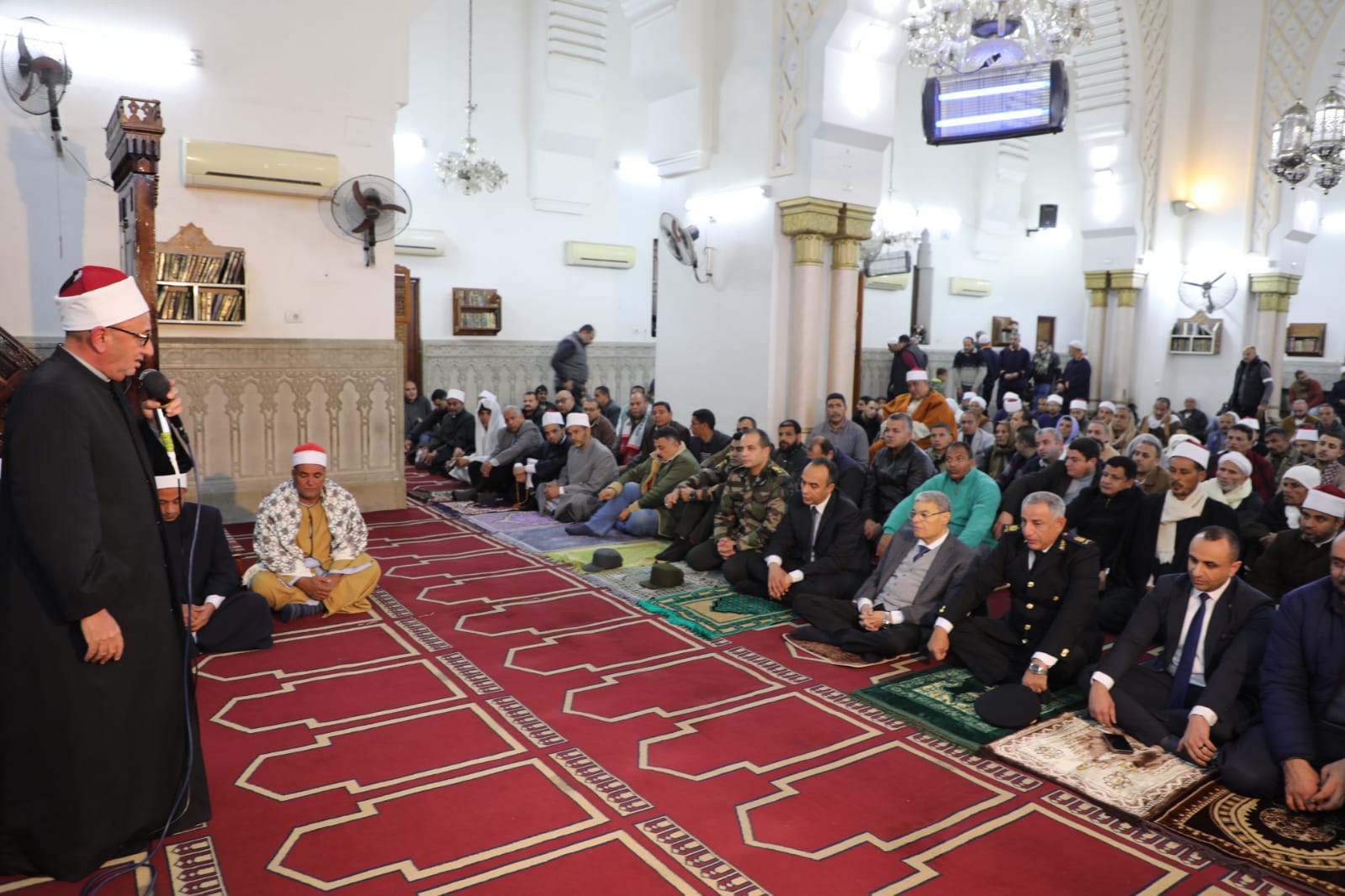 محافظ المنيا يشارك فى احتفال الأوقاف بذكرى ليلة الإسراء والمعراج بمسجد الفولى