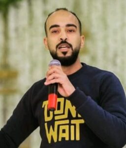 ديوان "في القلب كراكيب" الأول الأول لشاعر أحمد وشاحي بمعرض الكتاب لعام ٢٠٢٣