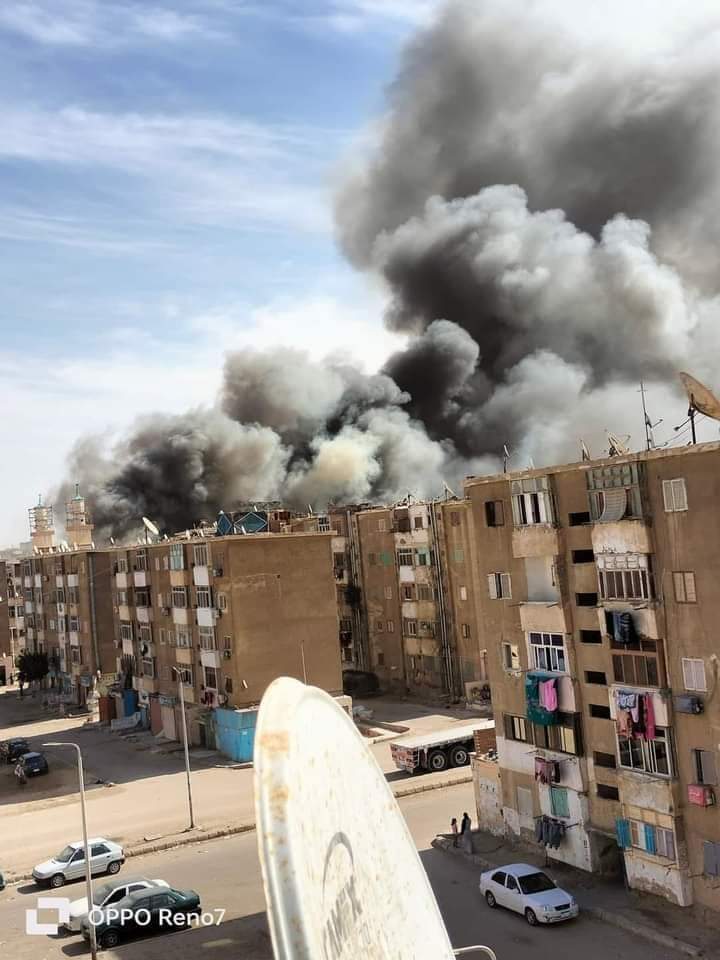 #عاجل . حريق هائل بمصنع الملابس الجاهزة"بلازا"بمنطقة الأيمان السويس
