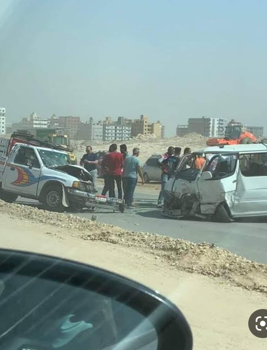 إصابة ٥ أشخاص أثر حادث تصادم بمحافظة الشرقية 