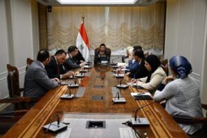 " صبحي" اجتماع لكافة استعدادات الوزارة لاحتفالات عيد تحرير سيناء