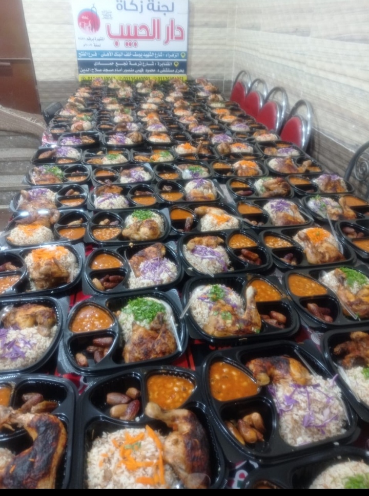 سوهاج : 2100 وجبة إفطار يوميا لدعم الأسر الأولى بالرعاية خلال شهر رمضان المبارك