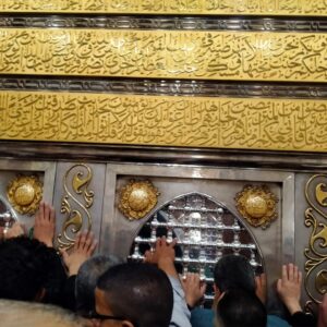 رحلة رمضانيه لزيارة الحسين والسيده زينب والجامع الأزهر بأجواء رمضانيه