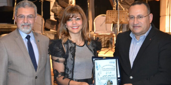 رئيس جامعة الإسكندرية يشهد حفل توزيع جوائز مهرجان الكورال بمركز الحرية للإبداع