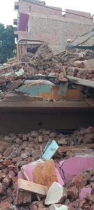محافظ أسيوط يتابع حادث انهيار منزل بمركز البدارى وتواجد السكرتير المساعد وقوات الحماية المدنية والاسعاف وانقاذ 8 اشخاص