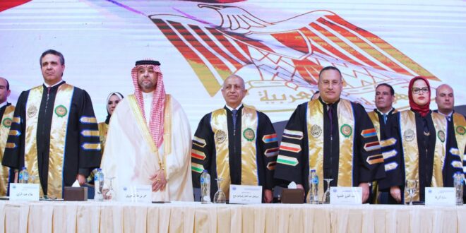رئيس الهيئة العامة للموانىء السعودية يشارك الأكاديمية العربية احتفالها بتخريج دفعة من معهد النقل الدولي واللوجيستيات