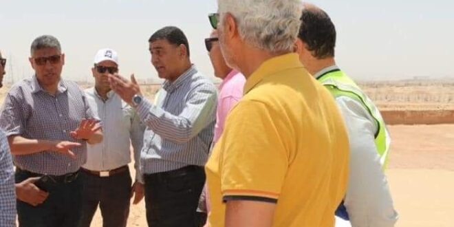 وزير الإسكان يتابع موقف أعمال المرافق والطرق الجارية بمنطقة الحزام الأخضر بمدينة ٦ أكتوبر