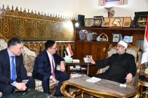 وزير الأوقاف يستقبل سفير كازاخستان بالقاهرة