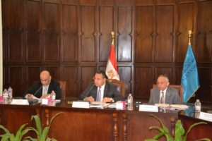 قنصوه يشهد الاجتماع الثالث للجنة تسيير مشروع التنمية الشاملة والمستدامة لسلسلة قيمة الطماطم في مصر