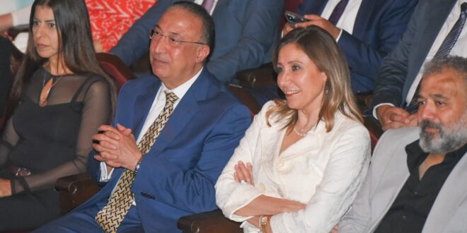 وزيرة الثقافة ومحافظ الإسكندرية يفتتحان "المهرجان الصيفي للموسيقى والغناء" بمسرح سيد