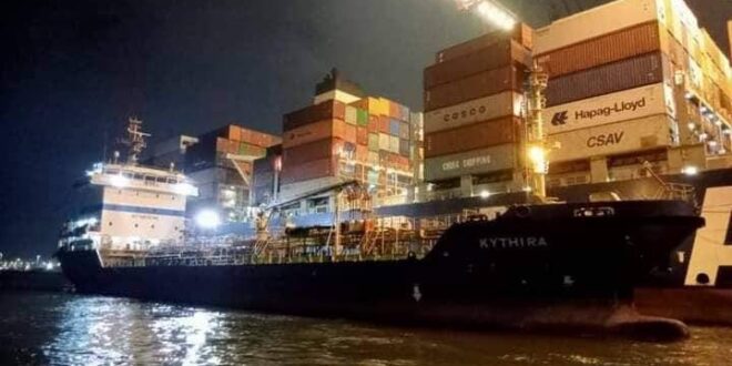 اقتصادية قناة السويس " نجاح ثاني عملية تموين سفن بميناء غرب بورسعيد