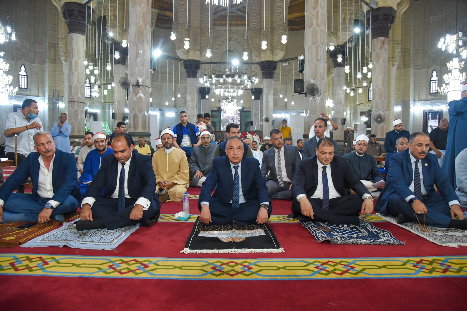 محافظ الإسكندرية يشهد الاحتفال بالعام الهجرى الجديد بمسجد ابي العباس المرسي