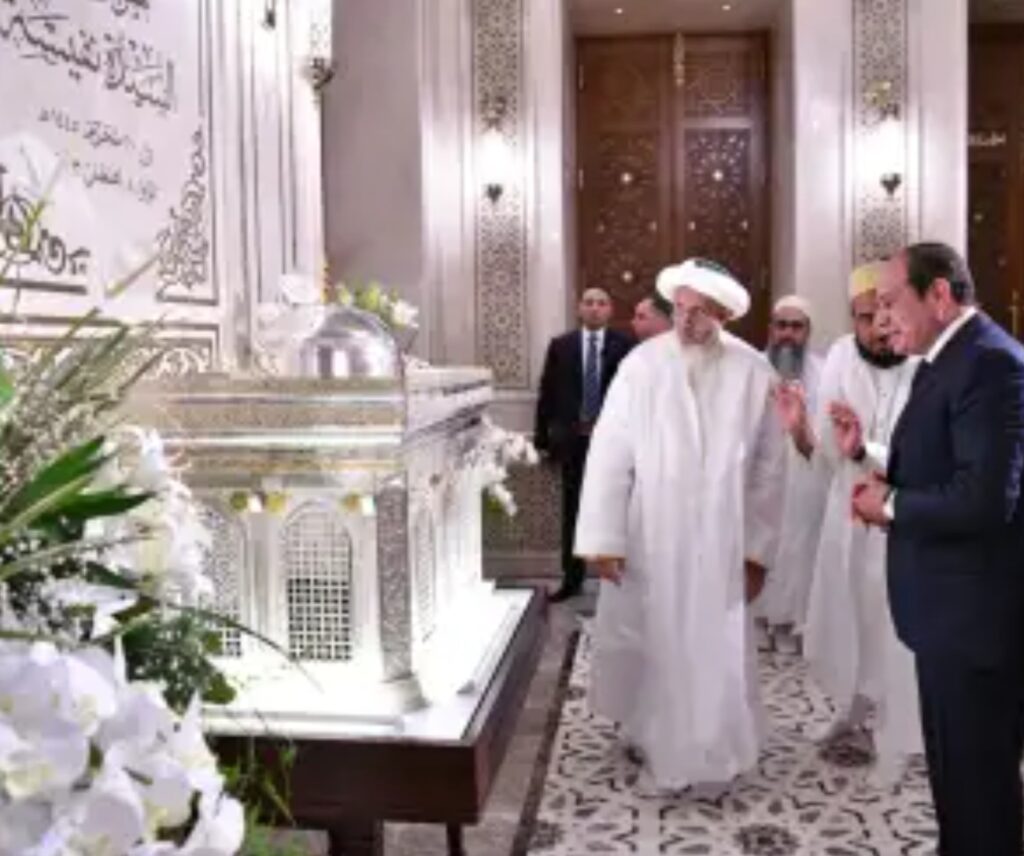 "الرئيس السيسي و سلطان البهرة  يفتتحان مسجد السيدة نفيسة"