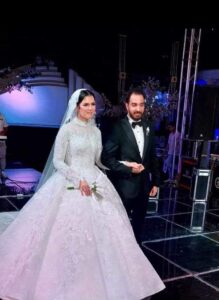 جريدة المساء العربى والإعلامية ساميه سليمان ونقيب اطباء البحيره يهنئ العروسين بالزفاف السعيد 