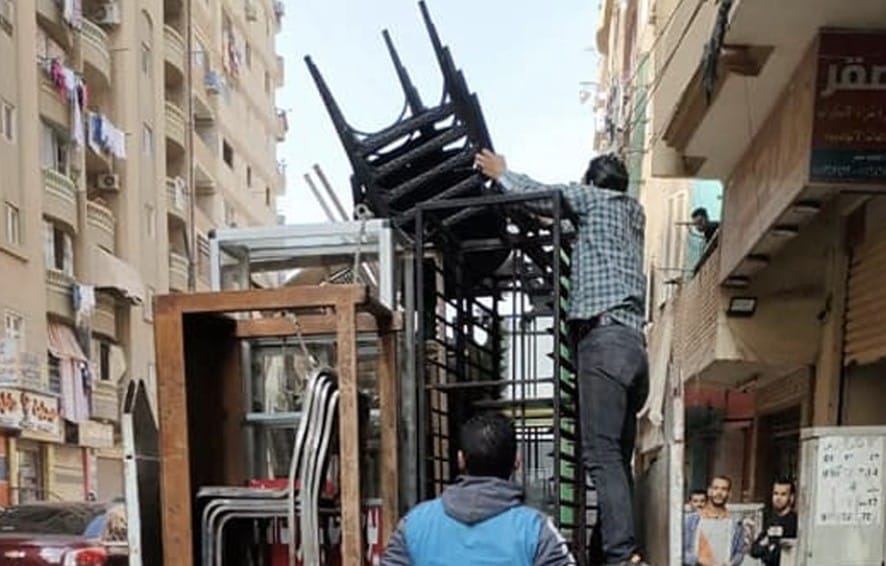 حملات موسعة تتصدى لكافة أنواع المخالفات في أحياء الأسكندرية.