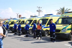 وزير الصحة يتفقد تمركز سيارات الإسعاف في معبر رفح بشمال سيناء | صور  