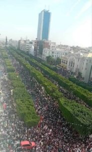 بين اليقظة والصدمة في شوارع تونس