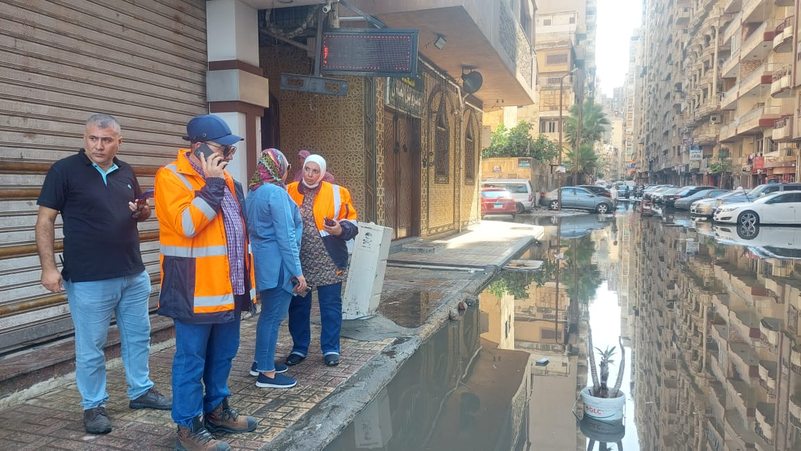 الشريف تكثيف ميداني لجميع القيادات التنفيذية القطاعات الخدمية  بالمحافظة 