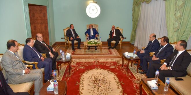 محافظ الإسكندرية يقدم التهنئة إلى وزير العدل بمناسبة عيد القضاء
