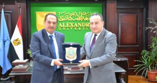 رئيس جامعة الإسكندرية يستقبل سفير دولة الكويت