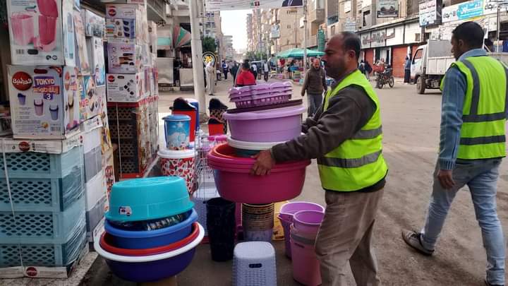 رفع ١٠٠٠حالة اشغال طريق مخالف بنطاق ٧ مراكز بالمحافظة .