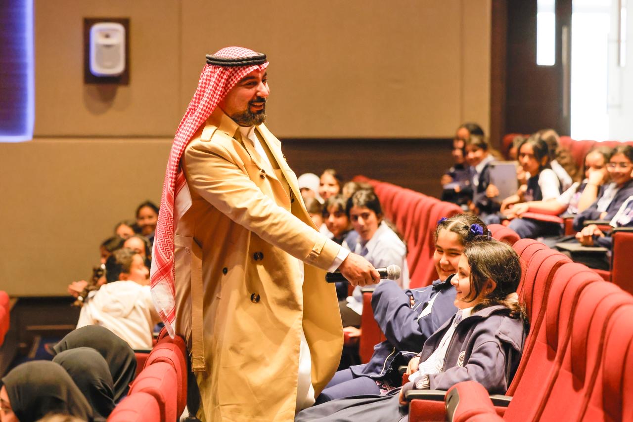 جهود "دبي للإعلام" في نشر المعرفة والتوعية بأهمية اللغة العربية