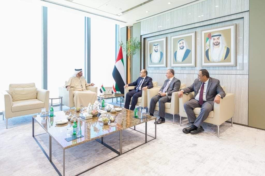وزير التجارة والصناعة ونظيره الإماراتي يبحثان سبل تعزيز العلاقات الاقتصادية المشتركة بين البلدين.