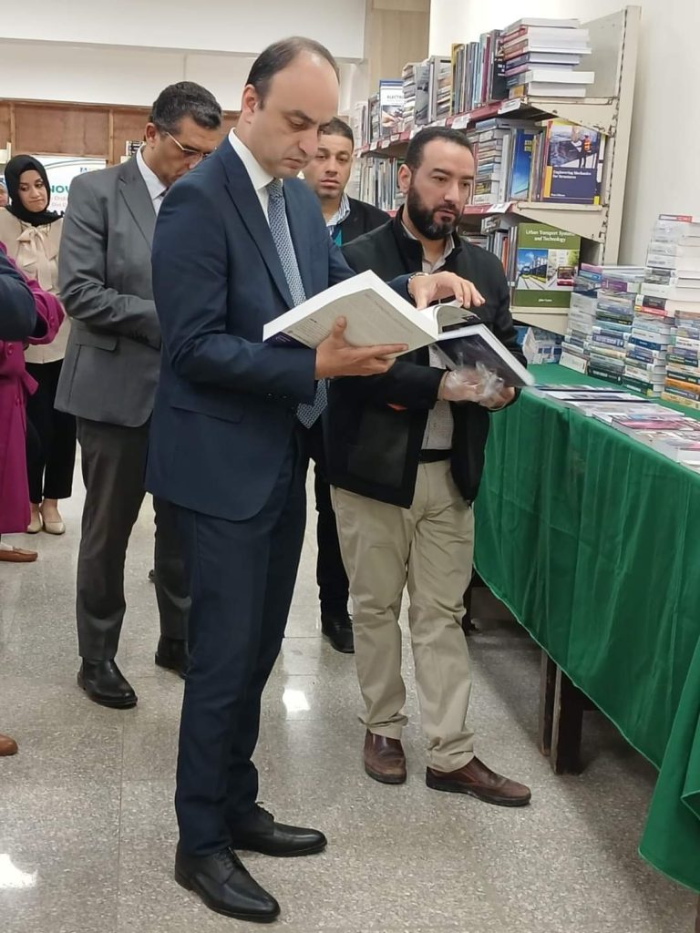  إفتتاح معرض الكتاب للكتب الهندسية بكلية الهندسة جامعة الإسكندرية.