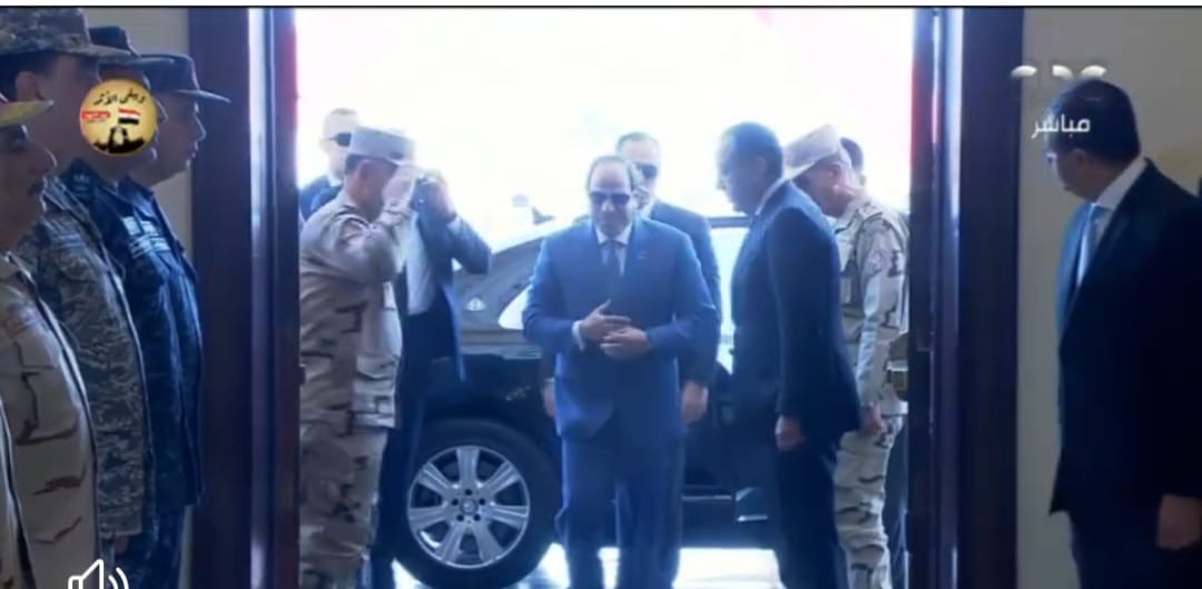الرئيس السيسي يشهد فيلم ''أبطال بلدي'' خلال الندوة التثقيفية
