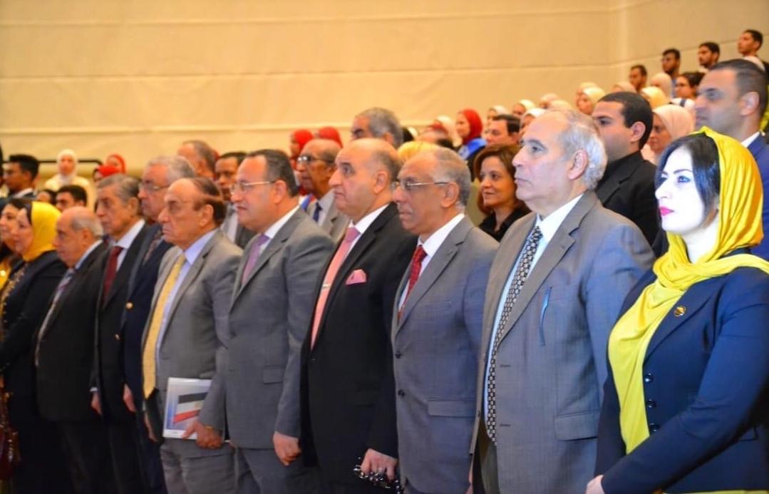رئيس جامعة الإسكندرية يشهد ندوة تحديات الأمن القومي المصري للواء اركان حرب سمير فرج