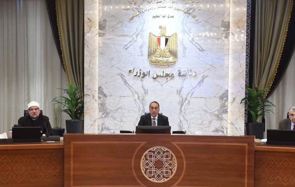 الحكومة تمنح مهلة شهر لاستكمال إجراءات الدفع في مبادرة سيارات المصريين