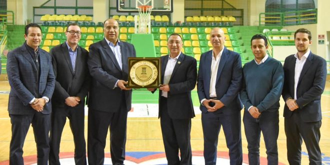 محافظ الإسكندرية يكرم أبطال فريق كرة السلة بنادي الاتحاد السكندري  (2)