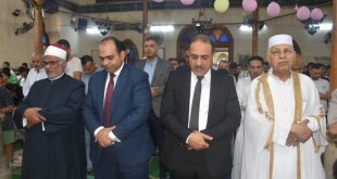 نائب محافظ الإسكندرية  يؤدى صلاة عيد الأضحى المبارك بمسجد الإمام البوصيري