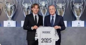 ريال مدريد يجدد عقد لوكا مودريتش رسميًا حتى عام 2025