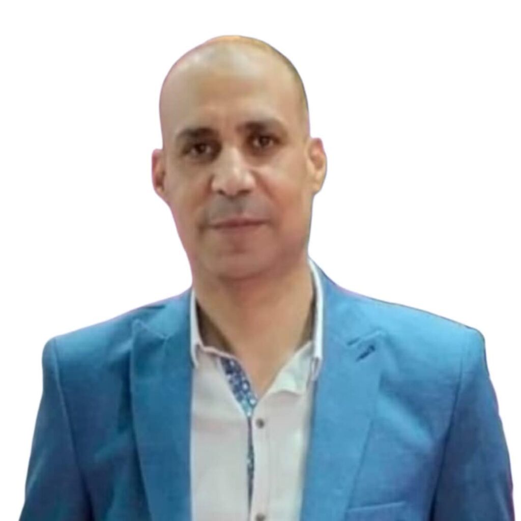 الهوية في مواجهة الأعراف والتقاليد والطموحات الفردية
