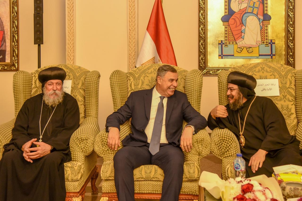 محافظ الإسكندرية يشارك الإخوة الاقباط الأرثوذكس و الأرمن  والروم  والكاثوليك، احتفالاتهم بعيد الميلاد المجيد