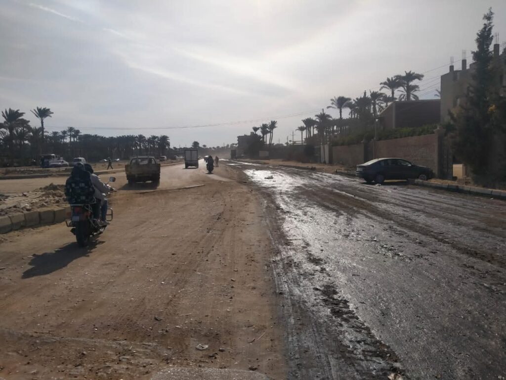 محافظ الجيزة: بدء أعمال الرصف والتطوير لوصلة طريق مصر أسيوط الزراعي