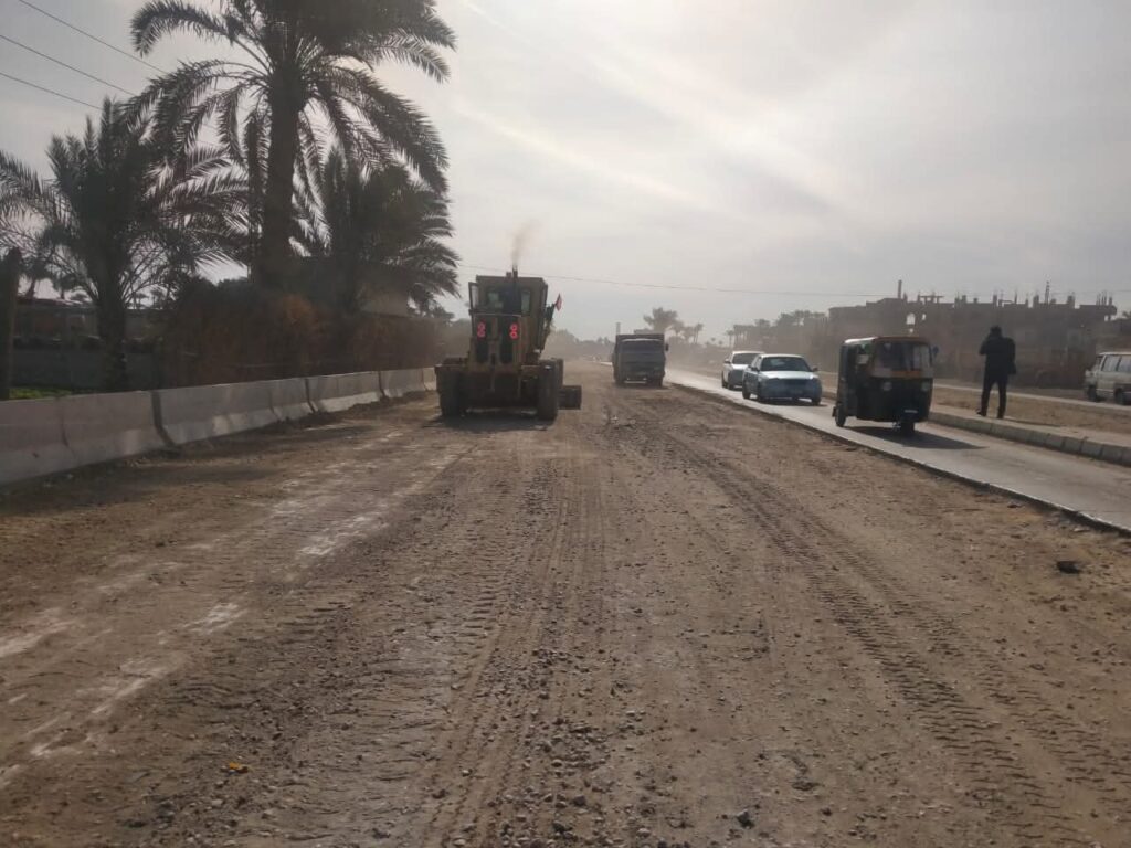 محافظ الجيزة: بدء أعمال الرصف والتطوير لوصلة طريق مصر أسيوط الزراعي