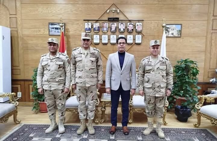 رئيس جامعة بنها يستقبل المستشار العسكري الجديد لمحافظة القليوبية