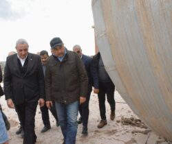 محافظ الغربية ووزير قطاع الأعمال يتفقدان موقع حادث خزان غزل المحلة