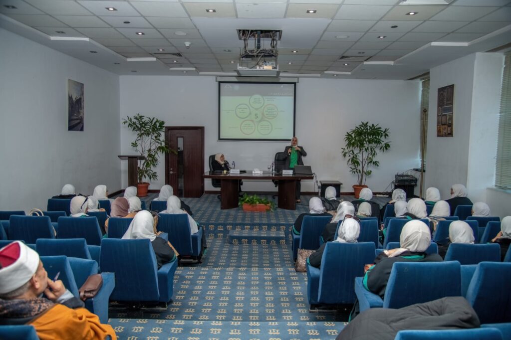 بحضور واعظات الأوقاف جهود وتقنيات مكتبة الإسكندرية في توثيق التراث