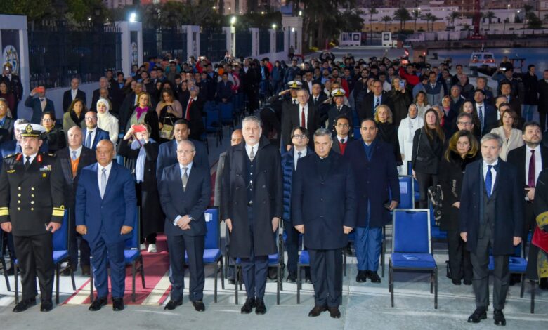 محافظ الإسكندرية يرحب بقدوم السفينة الشراعية التاريخية أميريجو فسبوتشي