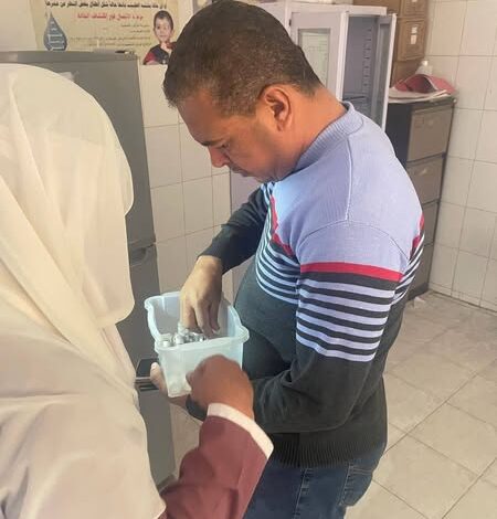 الإدارة العامة للطب الوقائي تكثف من مرورها علي المنشآت الصحية بمركز دار السلام