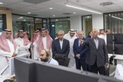 نائب رئيس مجلس الوزراء للتنمية في جولة تفقدية هامة بميناء جدة 