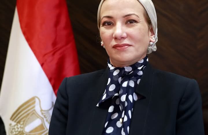 د. ياسمين فؤاد: نتصدى بالقانون لكل من يقوم بإلقاء المخلفات