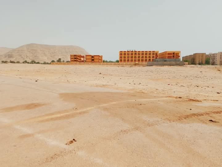 هيئة تنمية الصعيد تتسلم الأرض المخصصة لأقامة مصنع للرمان بمركز البدارى بأسيوط 