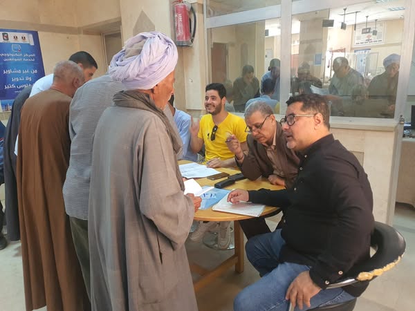 ممدوح عباس : إستمرار تلقي طلبات التصالح وتسهيل الإجراءات للمواطنين بجهينة .