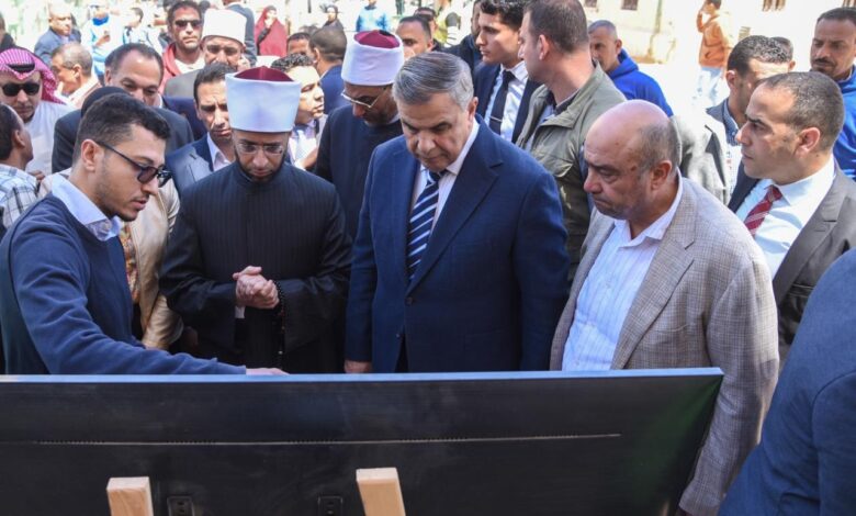 وزير الأوقاف ومحافظ الإسكندرية ييتفقدون تطوير ساحة مسجد أبي العباس المرسي