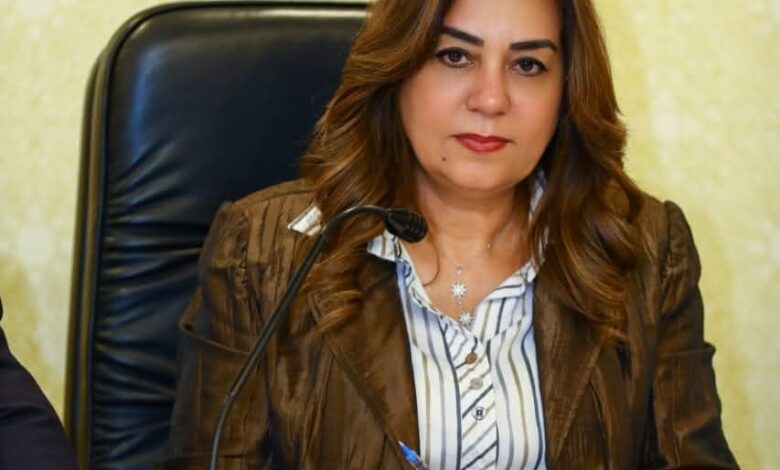 وزيرة التنمية المحلية تستعرض تقريرًا حول جهود قطاع التفتيش خلال شهر أبريل