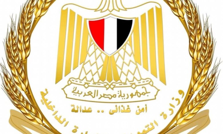 وزير التموين استمرار ضخ الدواجن المجمدة بالمجمعات الاستهلاكية